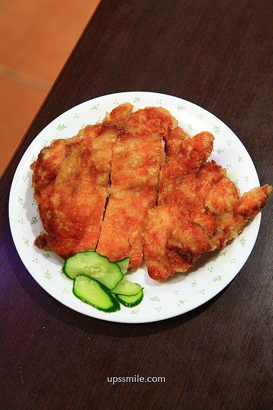 台中美食【范記金之園草袋飯總店】台中米其林必比登推介40年老店便當店，台中簡餐排骨飯雞腿飯推薦