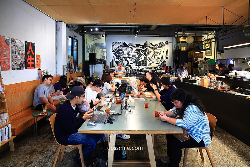 台中咖啡【coffee stopover black】2026全球百大咖啡廳，台中工業風自家烘焙咖啡廳