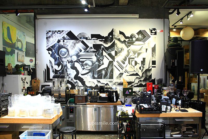台中咖啡【coffee stopover black】2026全球百大咖啡廳，台中工業風自家烘焙咖啡廳