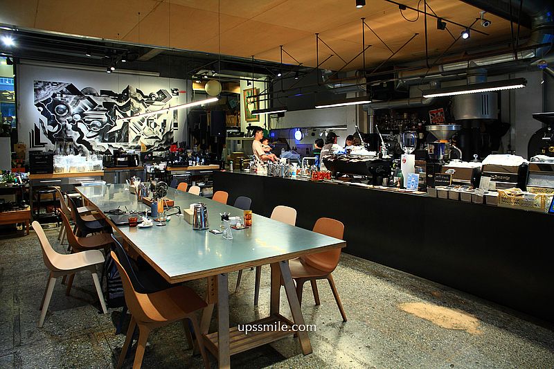 台中咖啡【coffee stopover black】2026全球百大咖啡廳，台中工業風自家烘焙咖啡廳