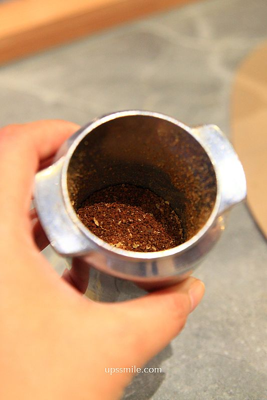 台中自家烘焙咖啡廳【Manchill Roasteria 蠻秋咖啡】必吃拔絲可頌與手沖單品咖啡