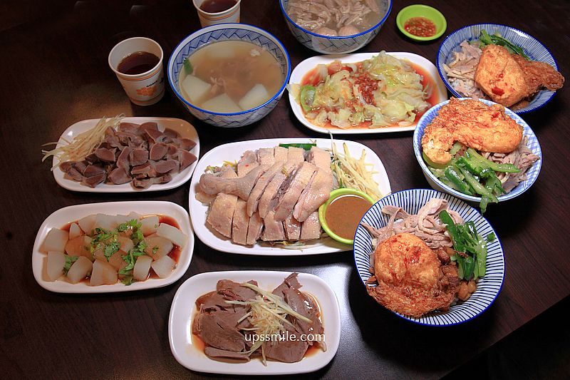 新竹美食【鼎鴨鴨肉飯竹北總店】竹北必吃超強炸蛋鴨肉飯，新竹滷肉飯與鴨肉推薦