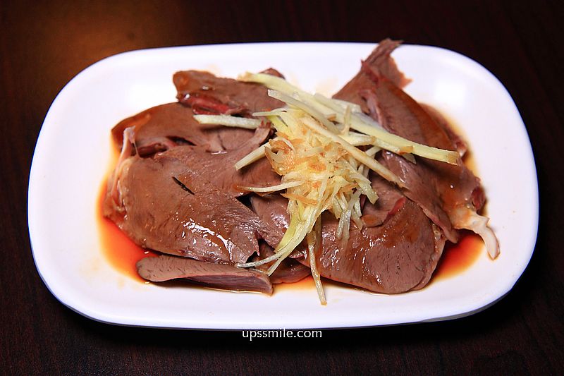 新竹美食【鼎鴨鴨肉飯竹北總店】竹北必吃超強炸蛋鴨肉飯，新竹滷肉飯與鴨肉推薦