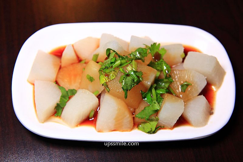 新竹美食【鼎鴨鴨肉飯竹北總店】竹北必吃超強炸蛋鴨肉飯，新竹滷肉飯與鴨肉推薦