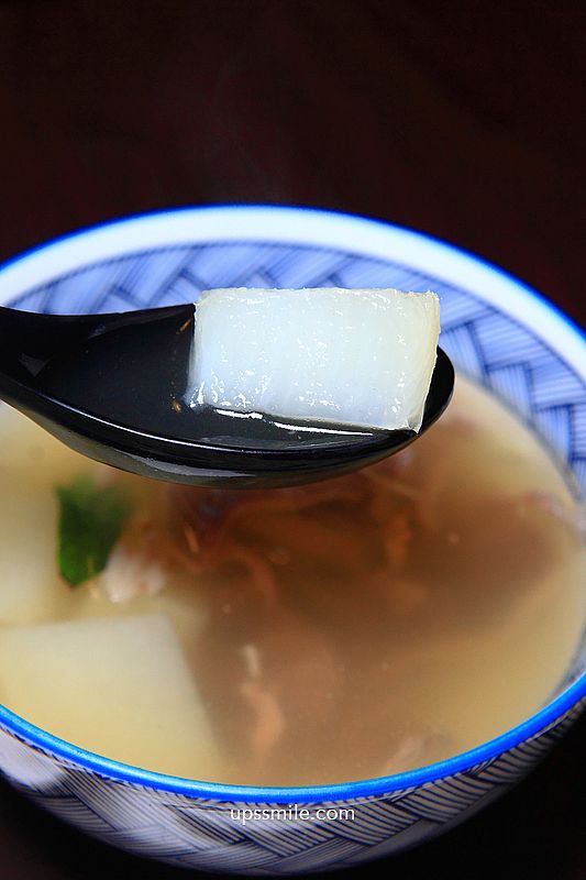 新竹美食【鼎鴨鴨肉飯竹北總店】竹北必吃超強炸蛋鴨肉飯，新竹滷肉飯與鴨肉推薦