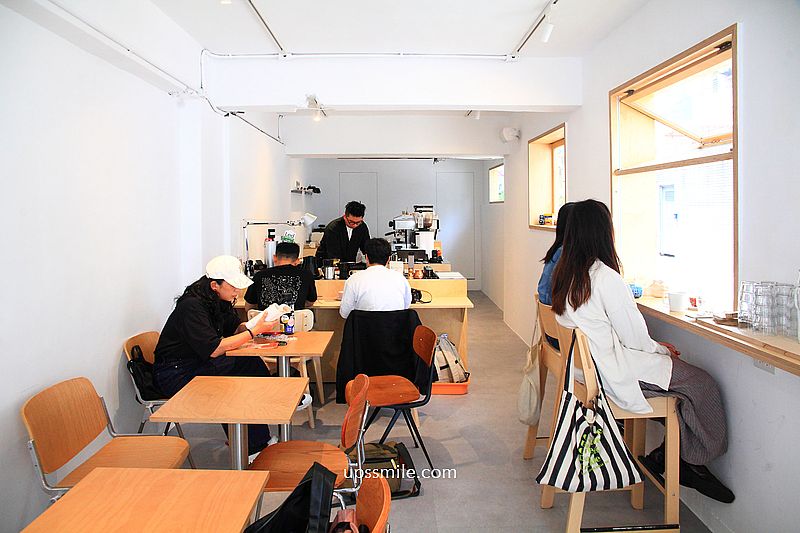 六張犁站咖啡廳推薦【Coffee Immerse】綠洲咖啡師開店，台北簡約純白日式咖啡廳