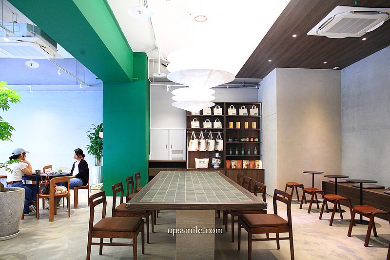 桃園中壢美食【輕綠舍二店The LITE】桃園青埔早午餐咖啡廳2026新開幕