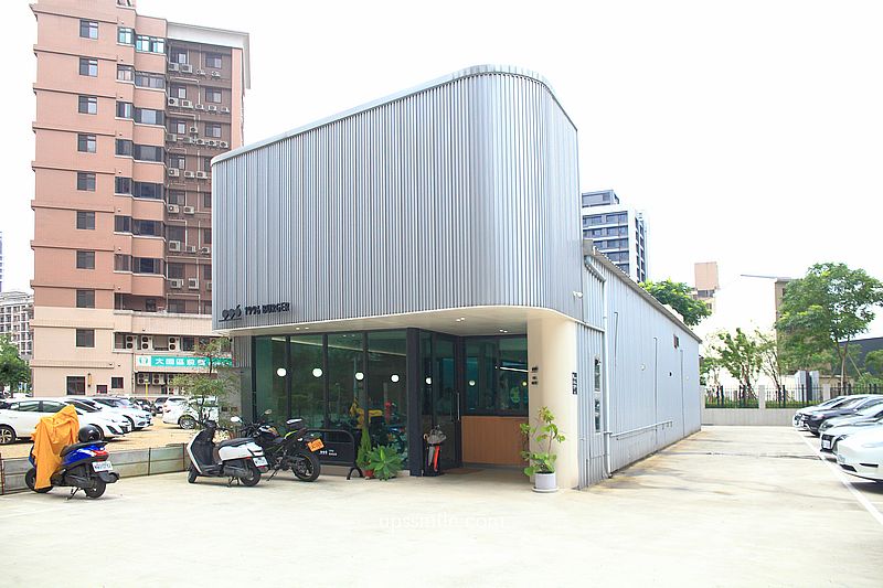 桃園大園美食【1996 BURGER】青埔人氣美式漢堡專賣店,桃園早午餐推薦 桃園大園美食【1996 BURGER】青埔人氣美式漢堡專賣店,桃園早午餐推薦