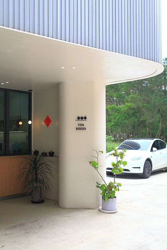 桃園大園美食【1996 BURGER】青埔人氣美式漢堡專賣店,桃園早午餐推薦 桃園大園美食【1996 BURGER】青埔人氣美式漢堡專賣店,桃園早午餐推薦