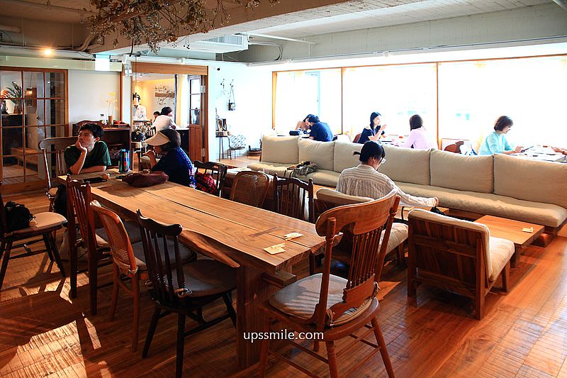 台中早午餐咖啡廳【Ruder’s Cafe台中店】路得行旅台中館6樓，台中火車站日式復古木質調咖啡廳氛圍