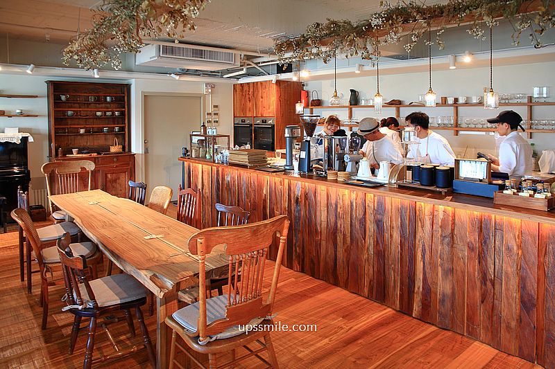 台中早午餐咖啡廳【Ruder’s Cafe台中店】路得行旅台中館6樓，台中火車站日式復古木質調咖啡廳氛圍