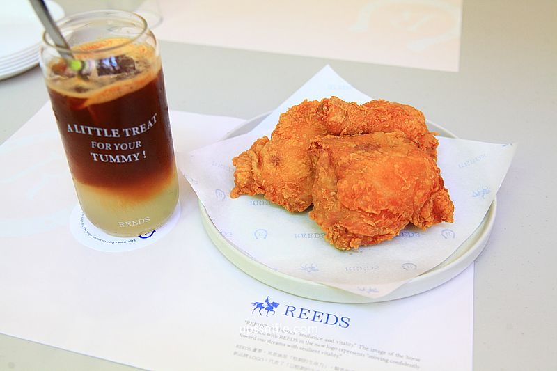 新莊美食【REEDS PIZZERIA & COFFEE新莊榮富店】新莊純白玻璃屋麵包早午餐咖啡廳 新莊美食【REEDS PIZZERIA & COFFEE新莊榮富店】新莊純白玻璃屋麵包早午餐咖啡廳