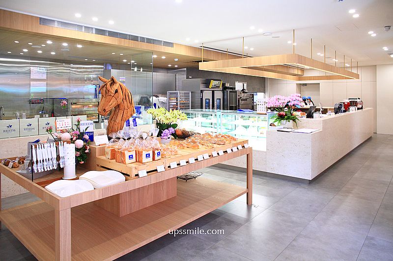 新莊美食【REEDS PIZZERIA & COFFEE新莊榮富店】新莊純白玻璃屋麵包早午餐咖啡廳 新莊美食【REEDS PIZZERIA & COFFEE新莊榮富店】新莊純白玻璃屋麵包早午餐咖啡廳
