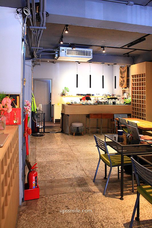 台北古亭站咖啡廳【建築珈琲】台北不限時咖啡廳，建築人殿堂咖啡廳