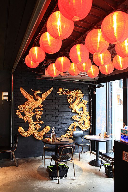 台北公館站美食【祝您行運】台北港式茶餐廳，必吃熔岩奶皇西多士