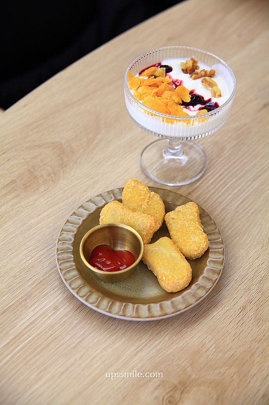 桃園咖啡廳【益棧咖啡 iJ Cafe】中壢韓系咖啡廳混搭露營風,中壢早午餐咖啡廳推薦 桃園咖啡廳【益棧咖啡 iJ Cafe】中壢韓系咖啡廳混搭露營風,中壢早午餐咖啡廳推薦