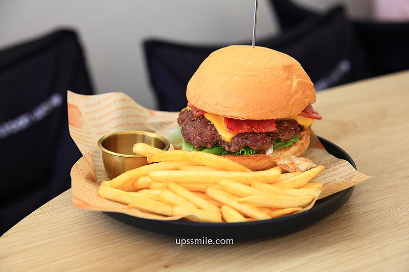 桃園咖啡廳【益棧咖啡 iJ Cafe】中壢韓系咖啡廳混搭露營風,中壢早午餐咖啡廳推薦 桃園咖啡廳【益棧咖啡 iJ Cafe】中壢韓系咖啡廳混搭露營風,中壢早午餐咖啡廳推薦