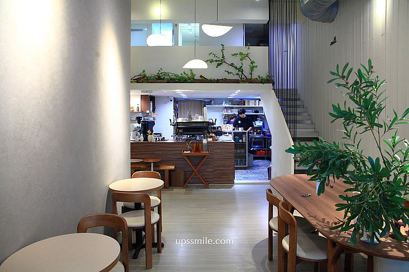 新莊美食【To Me Coffee Studio】捷運輔大站早午餐，新莊不限時咖啡廳