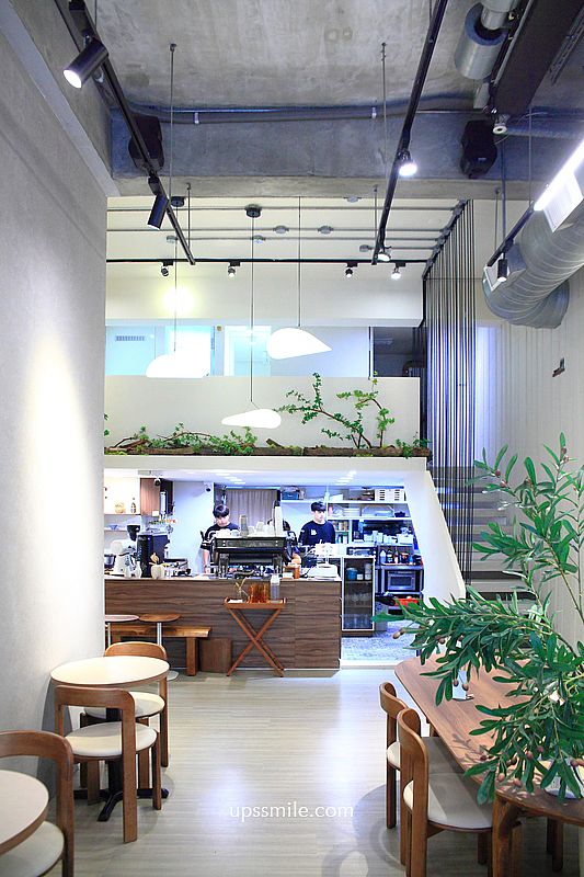 新莊美食【To Me Coffee Studio】捷運輔大站早午餐，新莊不限時咖啡廳