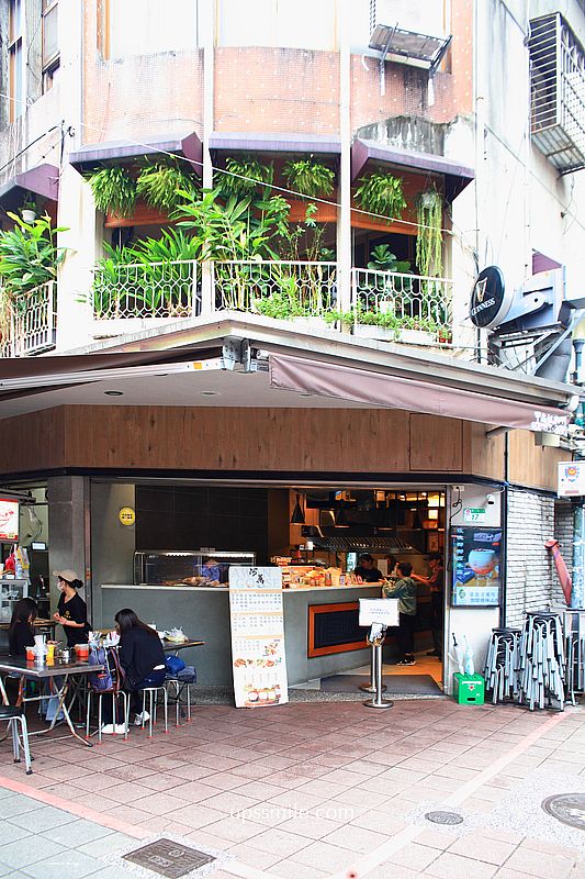 台北雙城街美食【阿萬鵝肉】晴光市場美食老字號古早味鵝肉店
