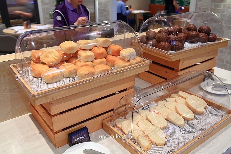 新店裕隆城美食【TOK牛排屋】新店牛排，最低398元自助吧吃到飽