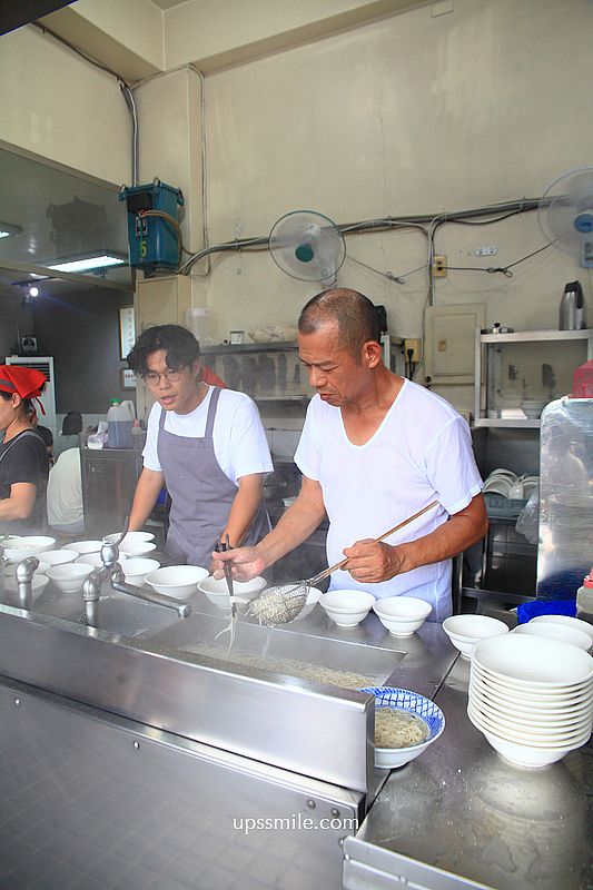 中正紀念堂站美食【林家乾麵必比登500碗】建國中學超過一甲子老字號排隊麵店 中正紀念堂站美食【林家乾麵必比登500碗】建國中學超過一甲子老字號排隊麵店