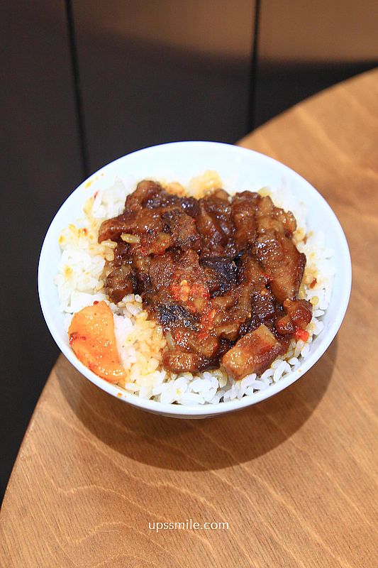 台北信義區美食【開囍滷肉專賣店opensmile】500碗米其林美食推薦滷肉飯 台北信義區美食【開囍滷肉專賣店opensmile】500碗米其林美食推薦滷肉飯