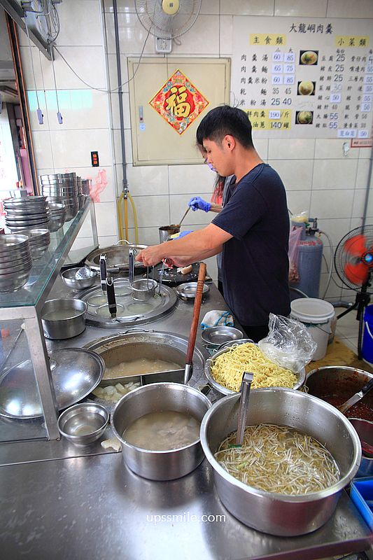 台北美食【大龍峒肉羹米粉湯】500碗台北在地人推薦米粉湯25元黑白切