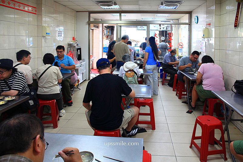 台北美食【大龍峒肉羹米粉湯】500碗台北在地人推薦米粉湯25元黑白切