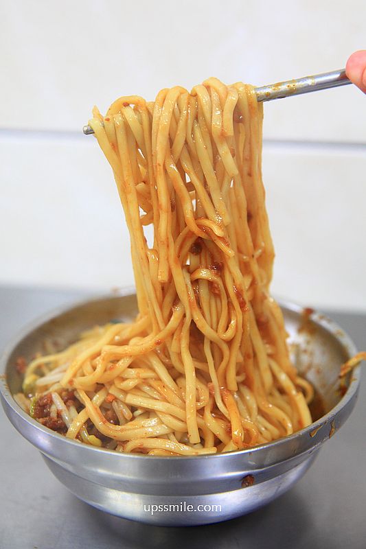 台北美食【大龍峒肉羹米粉湯】500碗台北在地人推薦米粉湯25元黑白切