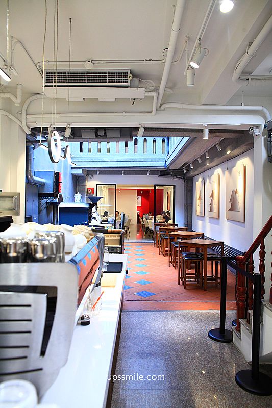 大稻埕咖啡廳【森高砂咖啡館迪化烘焙館】迪化街洋樓老宅天井咖啡廳，外國觀光客必去台北景點