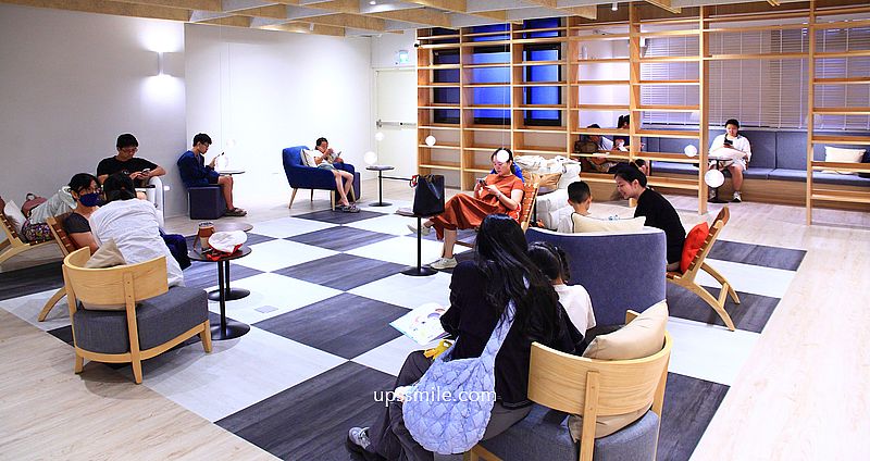 網站近期文章：新竹竹北景點【竹北市立圖書館福德分館】全球首創的香氛圖書館