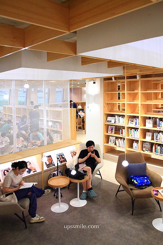 新竹竹北景點【竹北市立圖書館福德分館】全球首創的香氛圖書館 新竹竹北景點【竹北市立圖書館福德分館】全球首創的香氛圖書館
