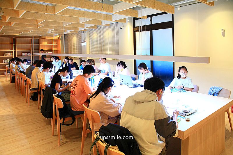 新竹竹北景點【竹北市立圖書館福德分館】全球首創的香氛圖書館 新竹竹北景點【竹北市立圖書館福德分館】全球首創的香氛圖書館