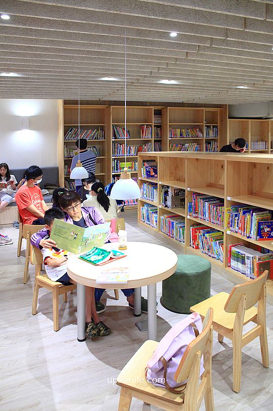 新竹竹北景點【竹北市立圖書館福德分館】全球首創的香氛圖書館 新竹竹北景點【竹北市立圖書館福德分館】全球首創的香氛圖書館
