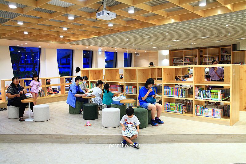 新竹竹北景點【竹北市立圖書館福德分館】全球首創的香氛圖書館 新竹竹北景點【竹北市立圖書館福德分館】全球首創的香氛圖書館