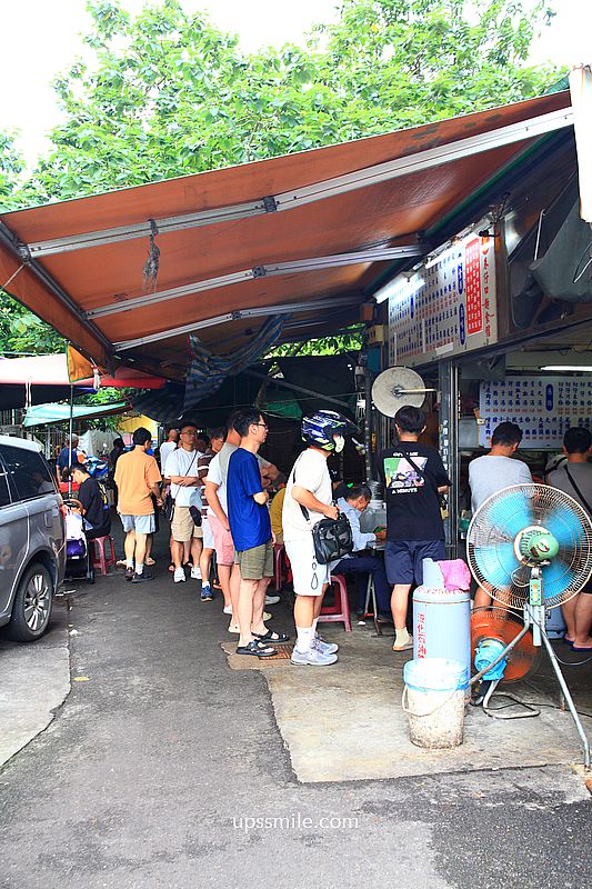 台北科技大樓站美食【呂巷仔口麵食館】500碗推薦老字號台北米粉湯黑白切