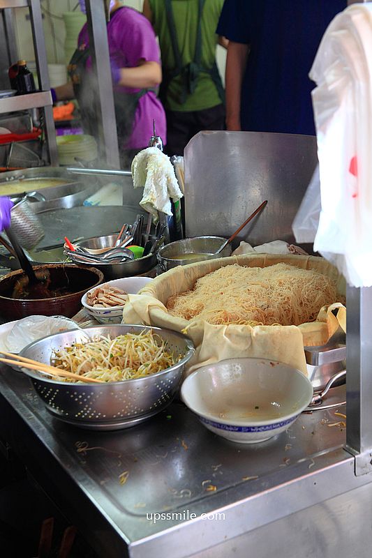 台北科技大樓站美食【呂巷仔口麵食館】500碗推薦老字號台北米粉湯黑白切