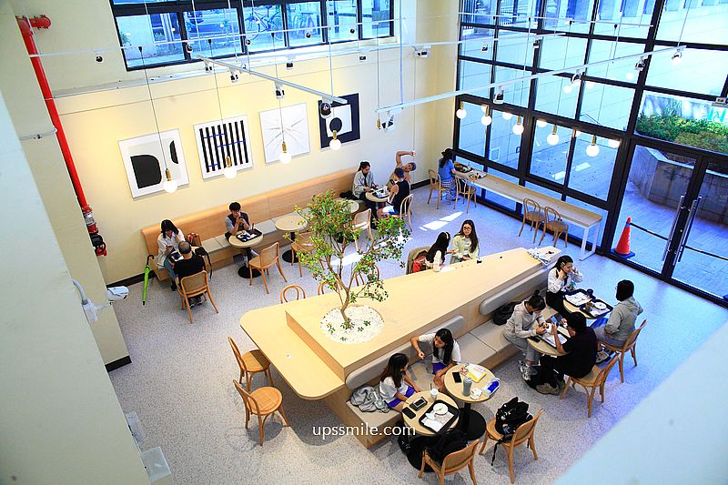 桃園咖啡廳【MINI.D 中壢公園館】獨棟磚橘色挑高採光的中壢不限時咖啡廳