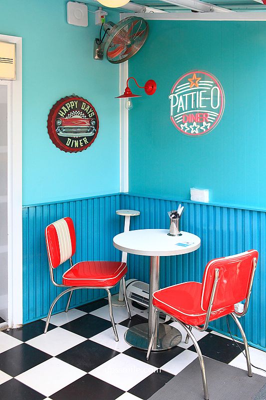 台北中山站美食【PATTIE-O DINER 中山分店】赤峰街復古風美式餐廳漢堡店