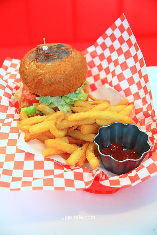 台北中山站美食【PATTIE-O DINER 中山分店】赤峰街復古風美式餐廳漢堡店