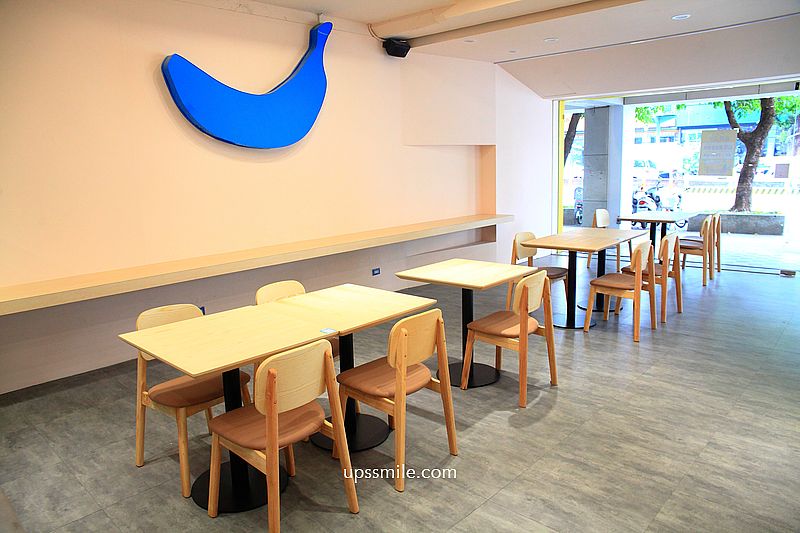 士林美食【Banana blue Curry & Coffee】獨棟清水模咖啡廳,複合式士林台式創意咖哩飯 士林美食【Banana blue Curry & Coffee】獨棟清水模咖啡廳,複合式士林台式創意咖哩飯