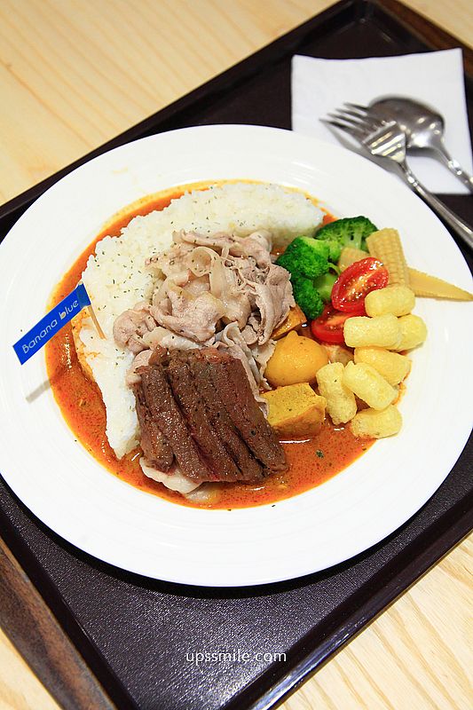 士林美食【Banana blue Curry & Coffee】獨棟清水模咖啡廳,複合式士林台式創意咖哩飯 士林美食【Banana blue Curry & Coffee】獨棟清水模咖啡廳,複合式士林台式創意咖哩飯