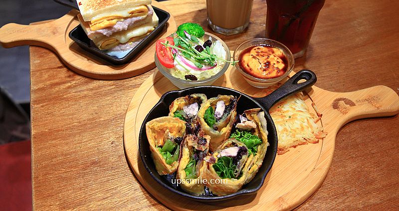 網站近期文章：南京復興早午餐【MAMA’S鐵鍋早午餐南京店】小巨蛋早午餐必吃藍莓雞肉起司酥脆蛋餅