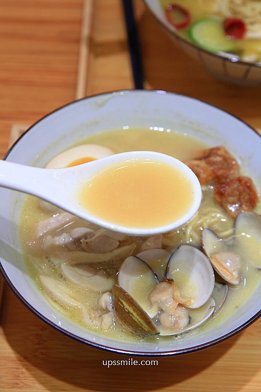 台北公館美食【雞soup】台北雞湯麵推薦,氣泡飲料無限暢飲 台北公館美食【雞soup】台北雞湯麵推薦,氣泡飲料無限暢飲