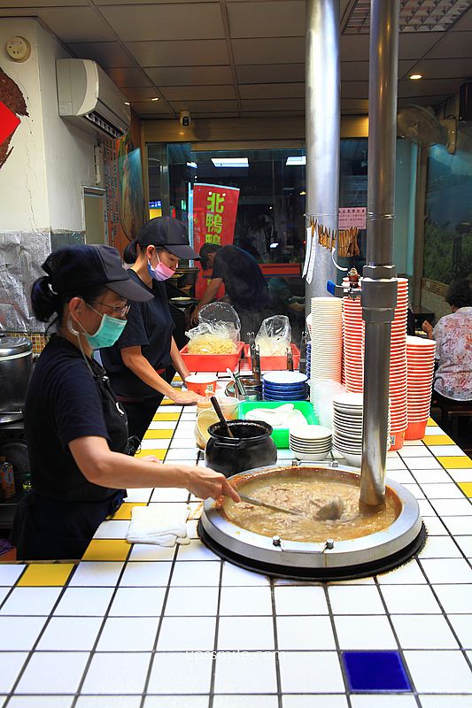 新北新店區公所站美食【新店北鴨鴨肉羹】2026米其林必比登,奧運羽球金牌王齊麟推薦 新北新店區公所站美食【新店北鴨鴨肉羹】2026米其林必比登,奧運羽球金牌王齊麟推薦