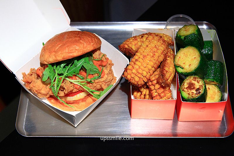 捷運市府站美式漢堡【BURNT BURGER SOCIAL CLUB】必吃炸玉米與櫛瓜bbsc漢堡 捷運市府站美式漢堡【BURNT BURGER SOCIAL CLUB】必吃炸玉米與櫛瓜bbsc漢堡