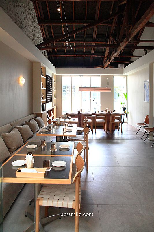 台中早午餐咖啡廳【做咖啡HECHO : Bar & Kitchen】勤美誠品旁老宅複合式義式餐廳