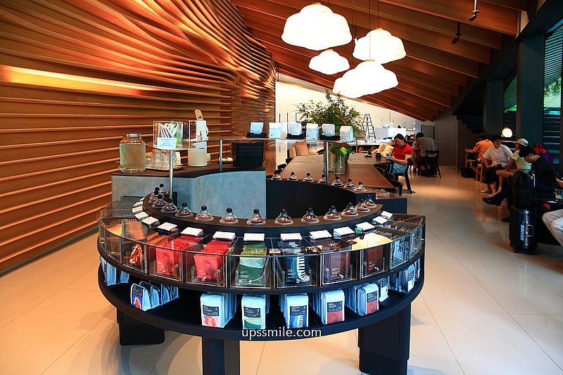 台中咖啡廳【Phase Coffee Roasters x 碧月Dessert 勤美術館店】台中神等級流心巴斯克蛋糕