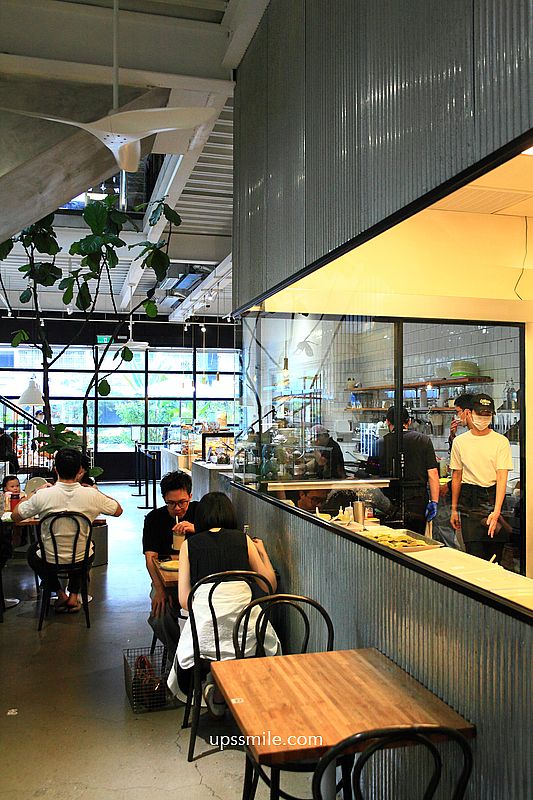 台中早午餐咖啡廳【多爾法式烘焙】必吃烤雞腿麵包早餐盤與焦糖法式吐司 台中早午餐咖啡廳【多爾法式烘焙】必吃烤雞腿麵包早餐盤與焦糖法式吐司